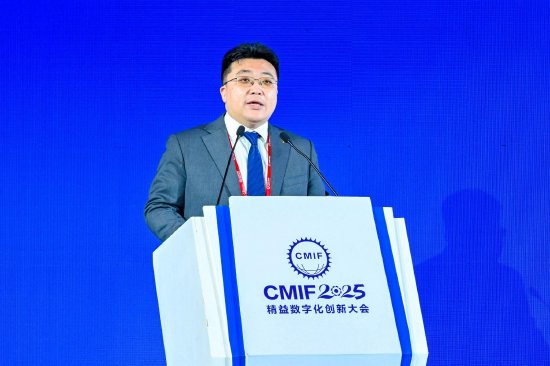 菲尼克斯杨明明：制造板块对功能性能要求高、容错率低，AI落地难度大