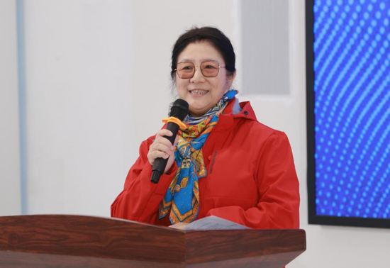 《财经智库》总裁张燕冬：饮用水行业面临转型升级，消费者需求从“解渴”提升为“健康”和“品质”