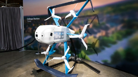 亚马逊遭联邦调查 两架送货无人机撞上起重机