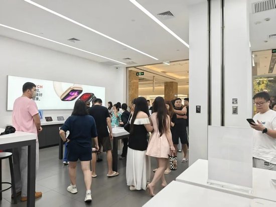 国庆消费电子火爆：华为苹果小米热门机型“难求”