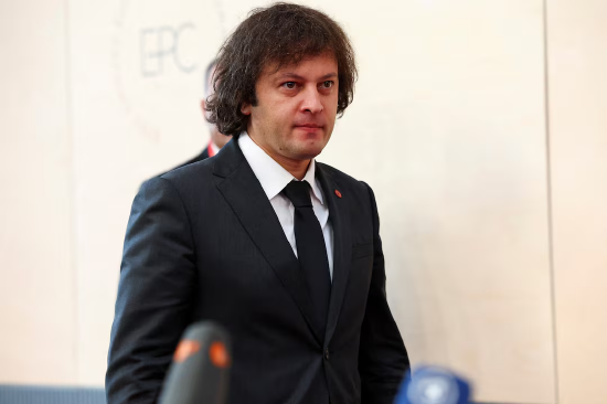 格鲁吉亚总理称抗议者意图推翻政府，指责欧盟干预内政