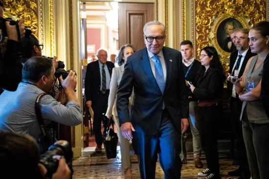 特朗普寻求就医保问题与民主党展开谈判 以结束政府停摆