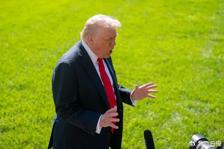 特朗普,明天前往中东