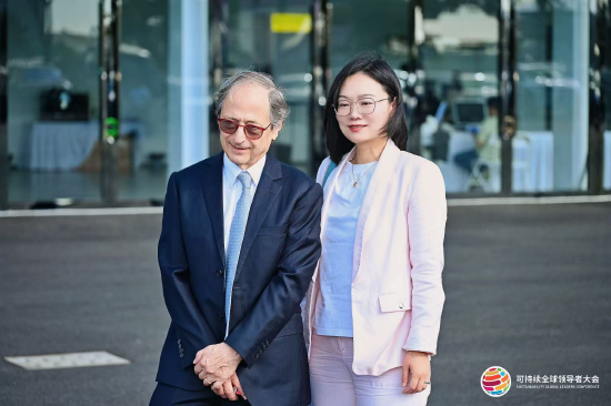 对话莱维特:AI不会取代人类 但会放大研发及人类创造力