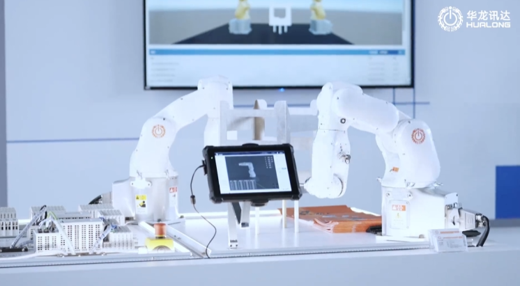 龙芯 + 华为工业鸿蒙操作系统：“华龙体系”已在航空 / 汽车 / 装备制造等多个关键行业落地