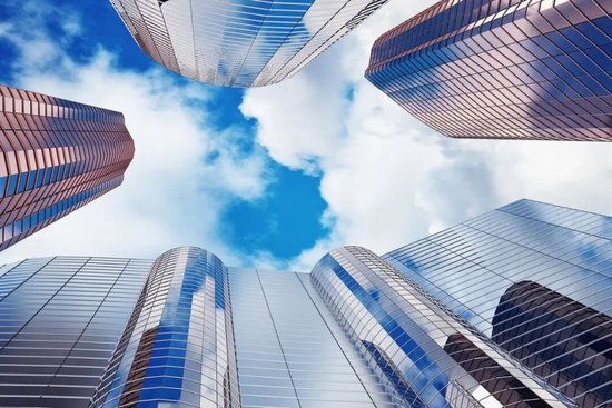 当前房地产市场的现状是：新房有价无量，二手房以价换量