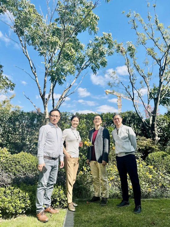 任莉:泉清果硕忆国斌