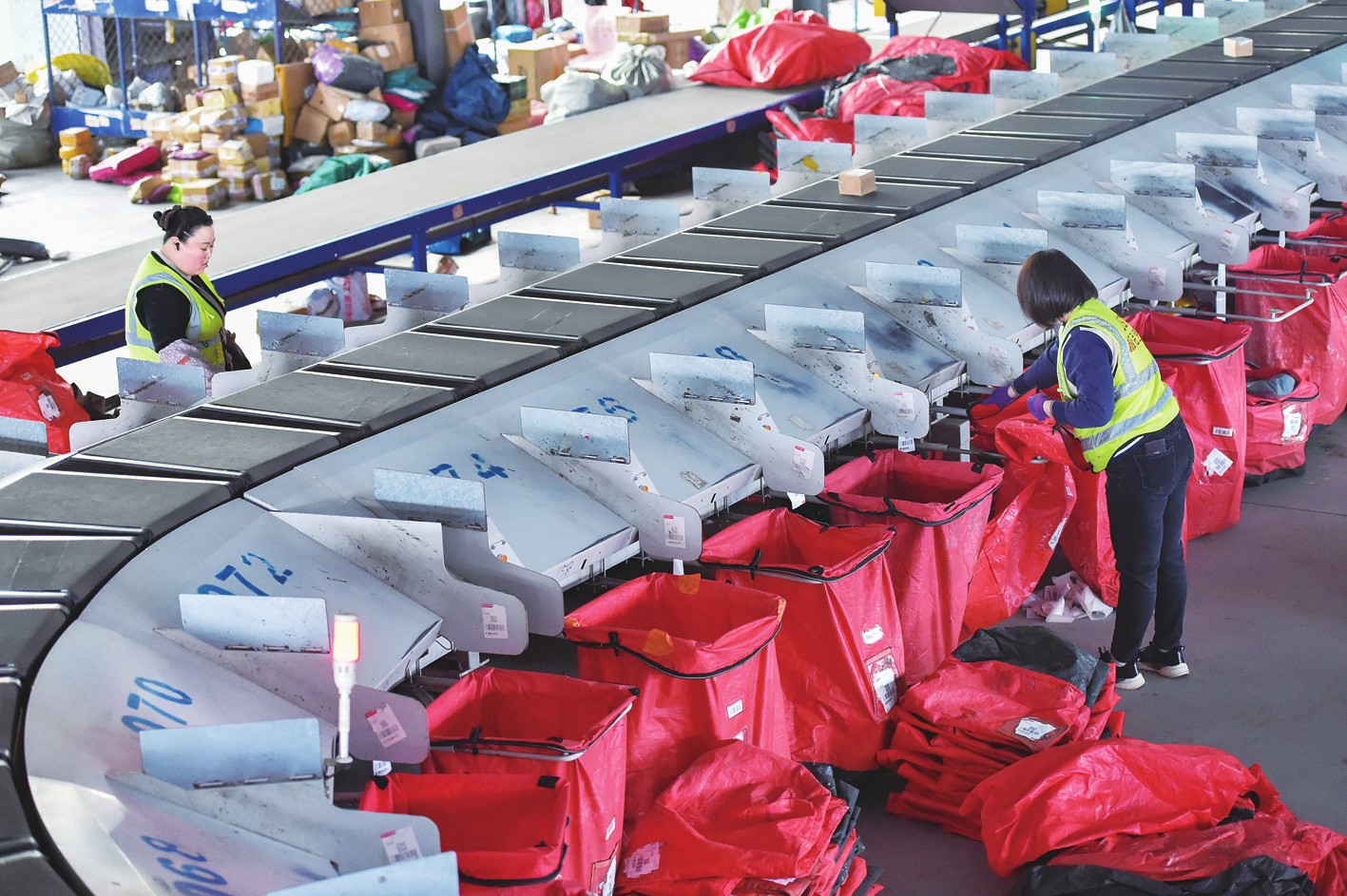 “双十一”来临电商快递企业销售发货忙