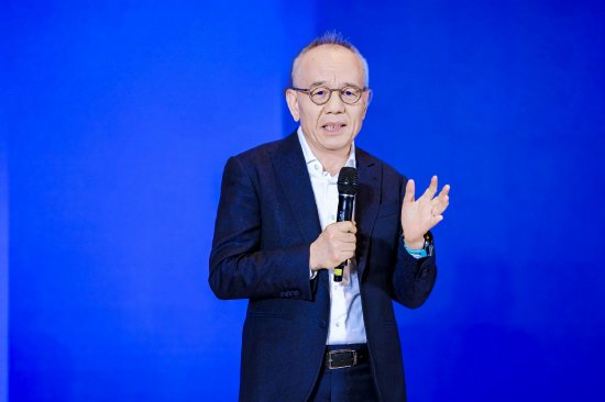 徐少春：迈向世界级企业的AI新征途