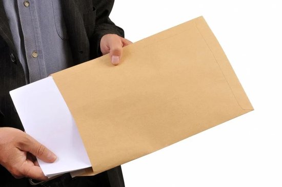 境外间谍将“秘密”“机密”文件伪装成商业合同,国家安全部揭秘快递中隐藏的风险