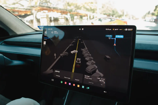 特斯拉无人驾驶出租车：华尔街热捧有加，落地进程却步履滞后-313啦实用网