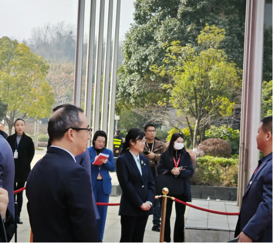 不再叫“家人”！ 茅台新帅陈华立规：不让渠道商亏钱，但也别想“躺赢”| 酒业内参
