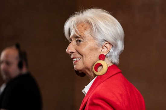 分析：欧央行行长2024年实际总收入是美联储主席薪酬的四倍-313啦实用网