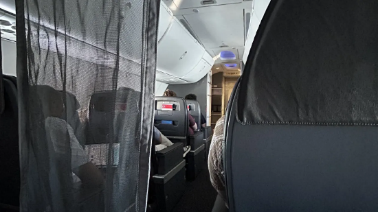 隔帘相争：2026年航空业客舱层级竞争为何愈演愈烈