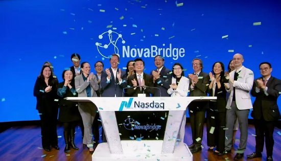 中概股集体暴涨,新桥生物敲响纳斯达克2026年开市第一钟