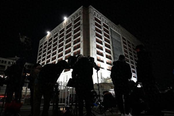 马杜罗被美指控犯“毒品恐怖主义阴谋罪”，英媒拆台：美国自己的数据都不支持这一点