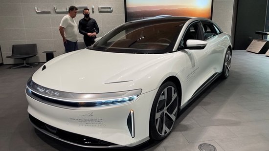 Lucid集团2025年电动汽车交付量增长55% 达成下调后业绩指引-313啦实用网