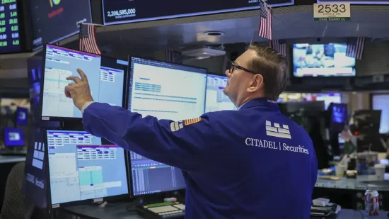 尾盘：美股维持跌势 纳指下跌330点-313啦实用网