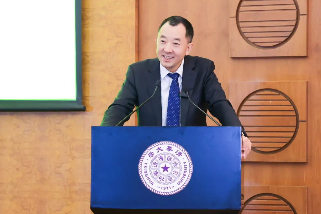 知名公益人陈行甲在基金会年薪超70万引发争议，基金会回应-313啦实用网