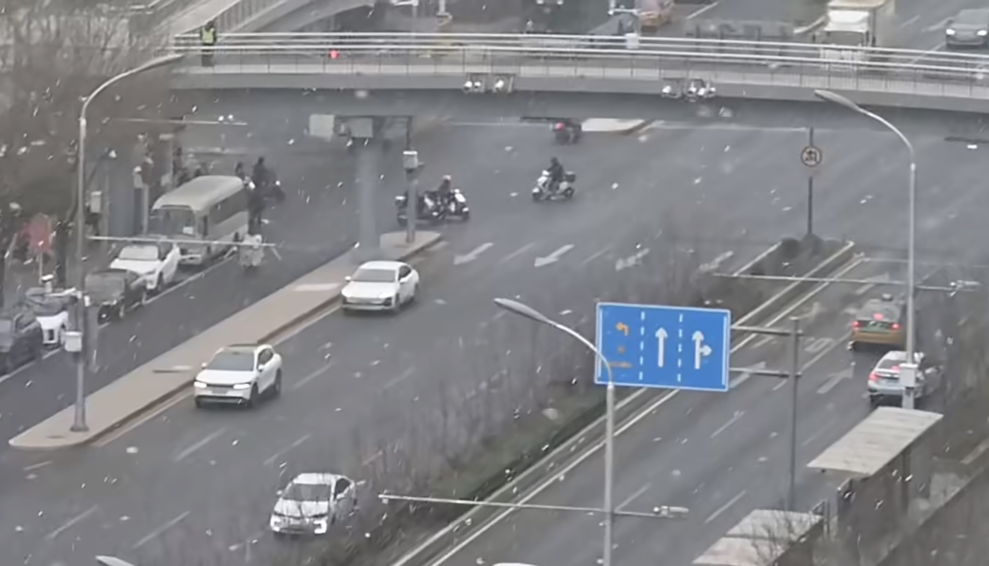 北京主降雪时段傍晚到来，交警六字要诀提示行车安全-313啦实用网