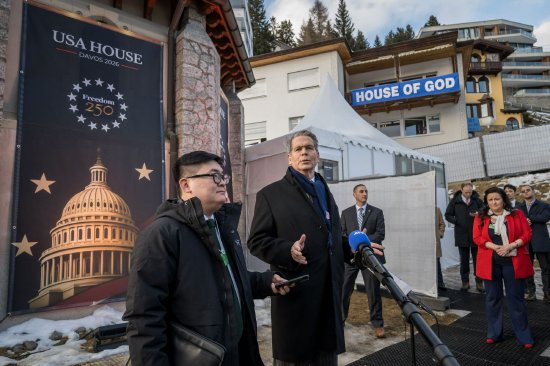 从“上帝之屋”到“美国之家”：达沃斯权力博弈的最直观注脚-313啦实用网