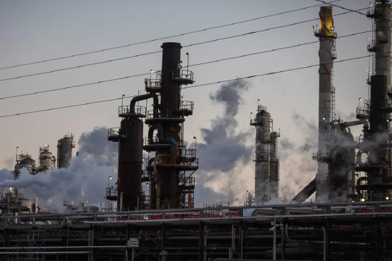 雪佛龙看好委内瑞拉油气潜力,美国两大石油巨头年度利润跌至近年低点-313啦实用网