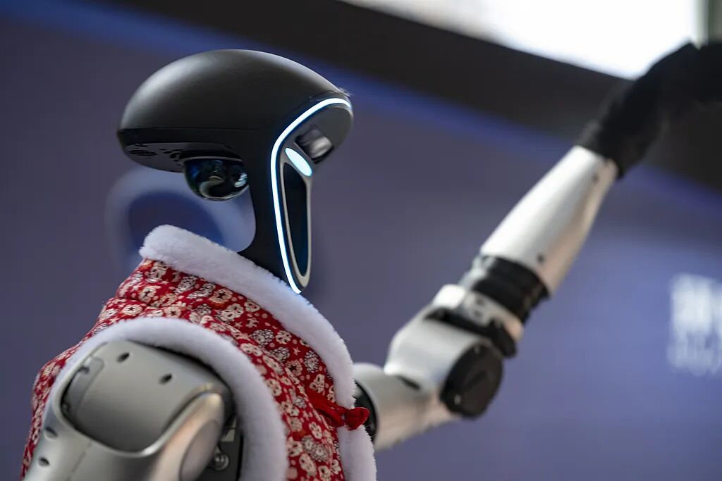 机器人扎堆抢春晚：1亿元出场费里的退出与“破防”-313啦实用网