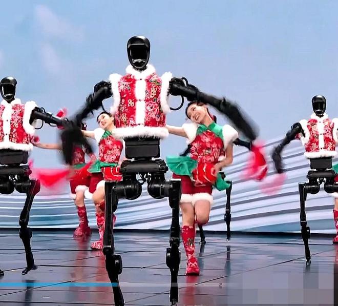 机器人上春晚舞台“团建”，除了跳舞还能玩什么？
