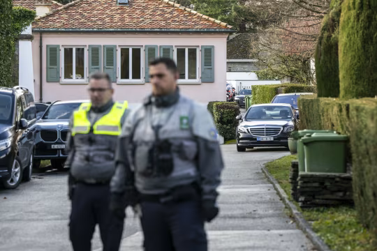 伊朗对特朗普双管齐下：一边让步，一边武力威慑-313啦实用网