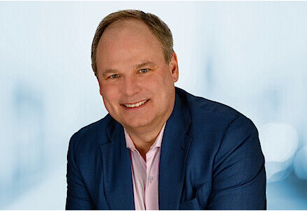 前瑞银科技高管，出任巴克莱亚洲私人银行COO-313啦实用网