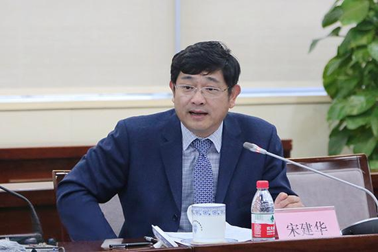 工行个金老将宋建华到龄辞职 系去年最高薪高管 首批高级业务总监已全部退出-313啦实用网