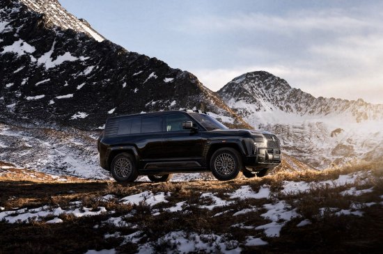 仰望2026款旗舰矩阵联袂上市，重塑高端出行体验  续航、操控、舒适全面进阶，仰望2026款旗舰车型重磅上市