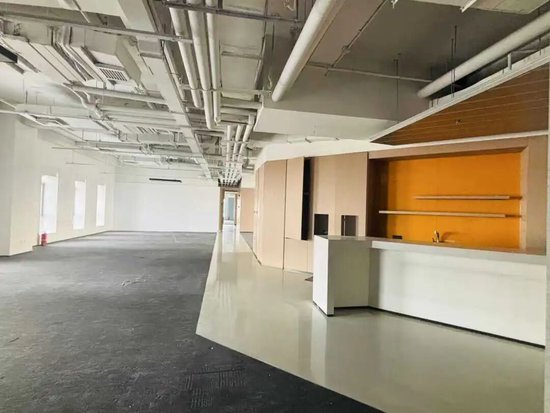 西贝命悬一线：贾国龙卸任CEO、大幅关店裁员｜独家-36氪