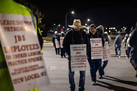 JBS牛肉加工厂工人发起行业多年来最大规模罢工-313啦实用网