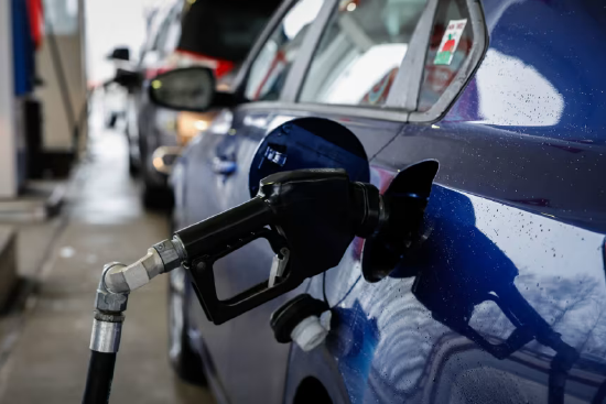 油价飙升、股市下挫，就连美国富人也对经济感到悲观-313啦实用网