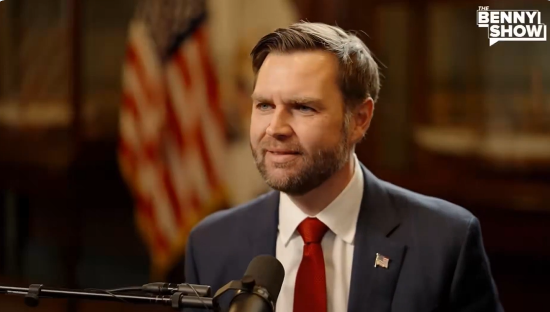 万斯自曝对UFO“着迷”，誓言彻查美国政府相关档案文件-313啦实用网