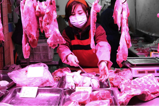 猪市崩了,跌破10元/公斤!“猪王”牧原股份季度利润缩水九成,董事长年薪连涨2年-313啦实用网