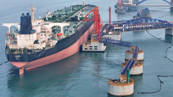 伊朗控制霍尔木兹海峡通行权，美国油价重返100美元上方-313啦实用网