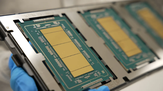 谷歌扩大与英特尔在AI芯片领域的合作-313啦实用网