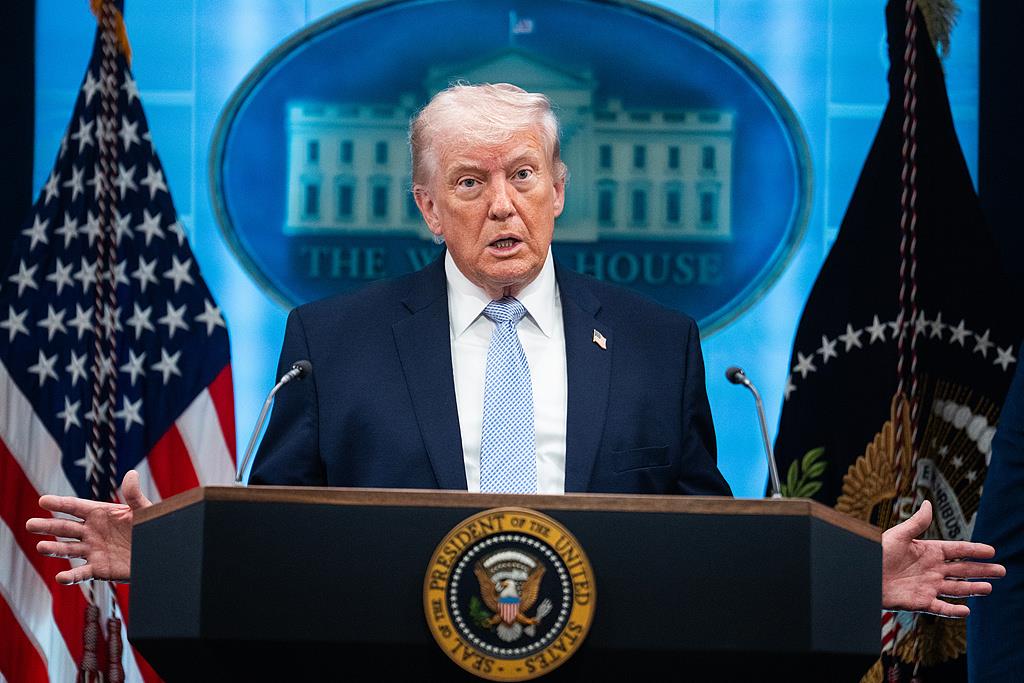 特朗普：若与伊谈判进展不顺 美国已准备好“重启”