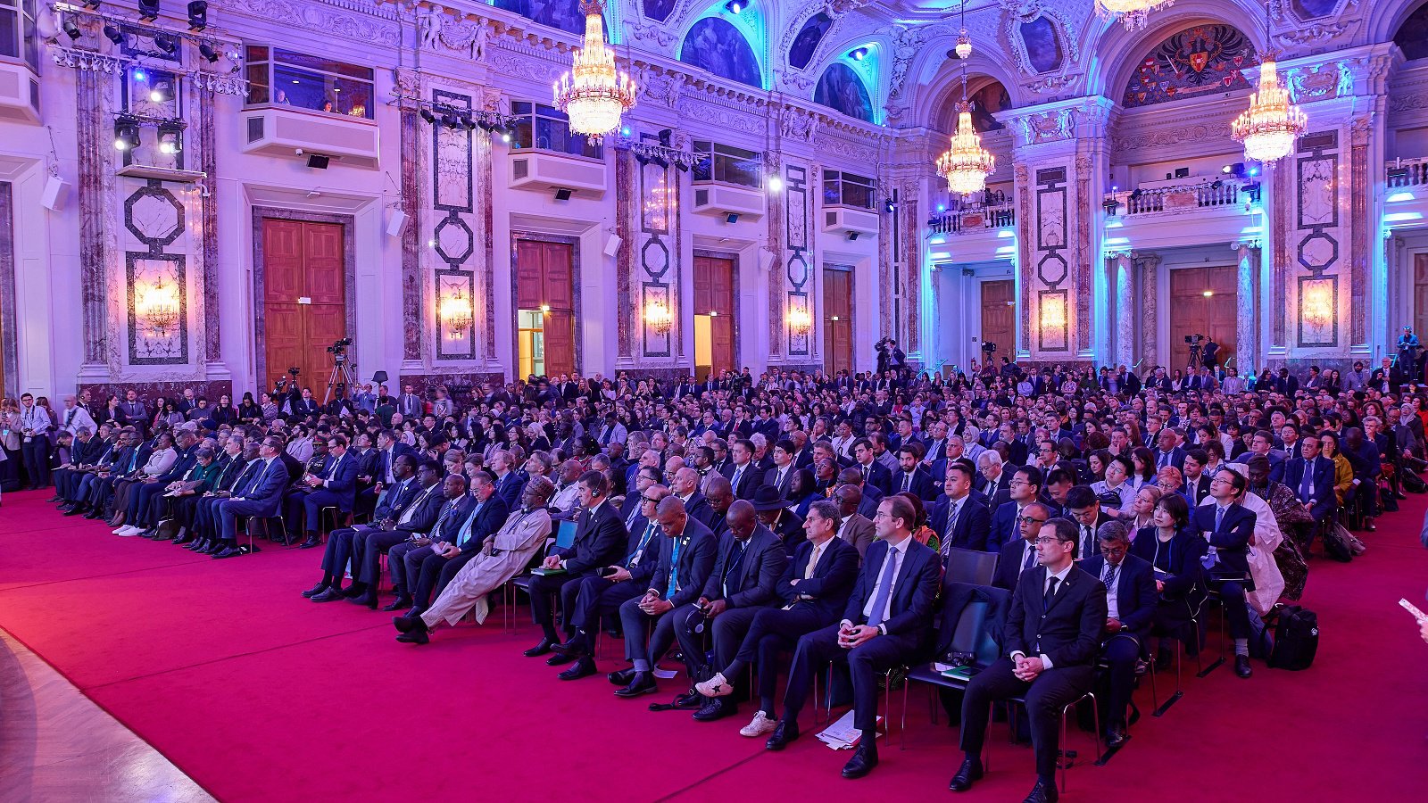 地缘冲突加速能源转型步伐