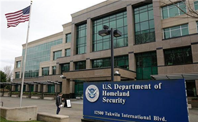 美国土安全部召回员工 下笔薪资无着落