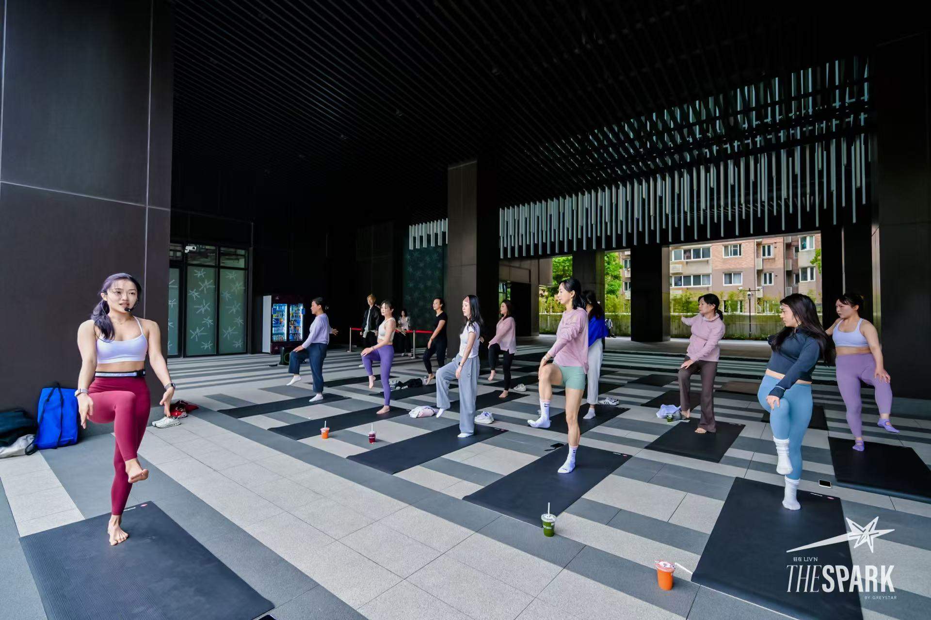 ＂LIV'N Better together＂ 驻在星耀 LIV'N The Spark一周年庆典闪耀呈现-313啦实用网