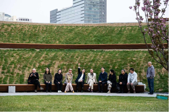 全球建筑泰斗诺曼·福斯特到访维晟中心,北京CBD核心区再添大师印记-313啦实用网