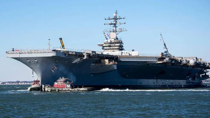 美国“艾森豪威尔”航母发生火灾，8人受伤-313啦实用网