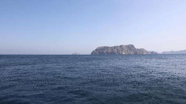 霍尔木兹海峡反复“开关”：美国、伊朗外交部和伊朗军方都在打什么算盘？-313啦实用网