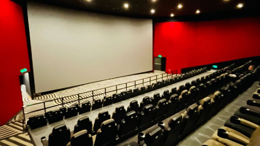 爆款退潮后，光线传媒业绩骤降