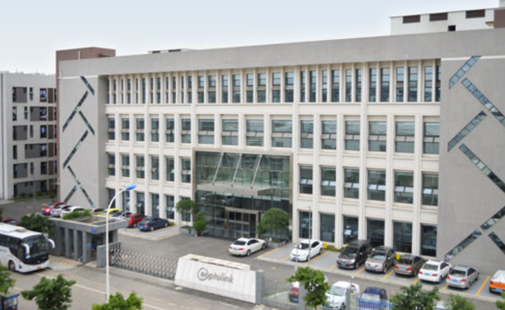 一天跌去700亿，市场开始不愿意为新易盛买单了？-313啦实用网